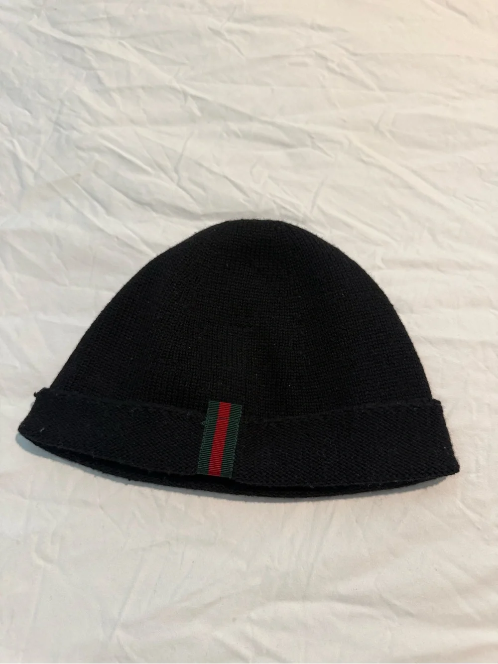 Gucci Black Men's Knit Beanie with Green-Red Stripe
